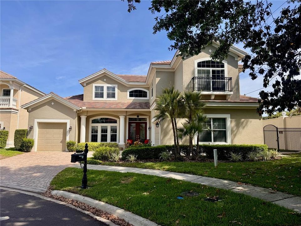 Recently Sold: $1,295,000 (4 beds, 3 baths, 3330 Square Feet)