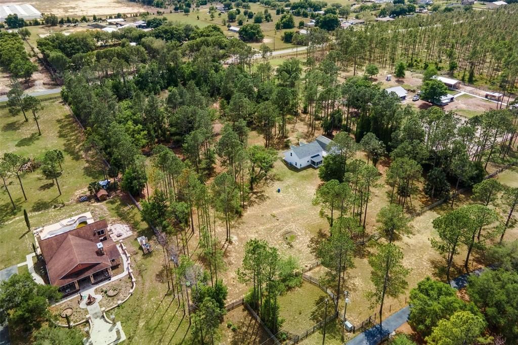 На продажу: $599,000 (4 спален, 2 ванн, 1800 Квадратных фут)