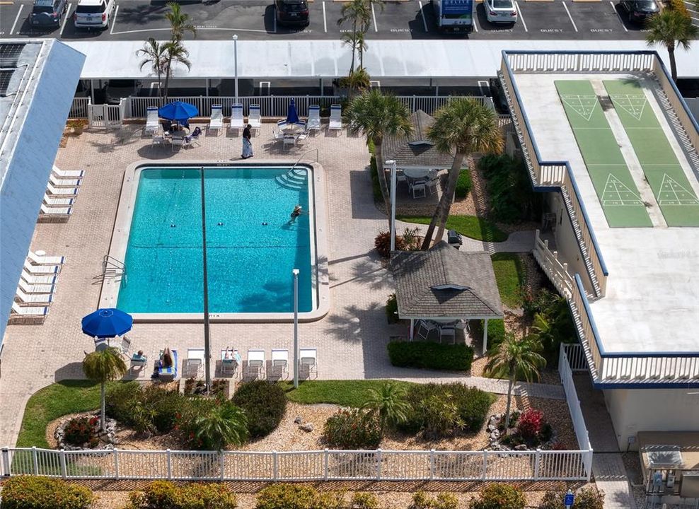 Activo con contrato: $420,000 (2 camas, 2 baños, 1007 Pies cuadrados)