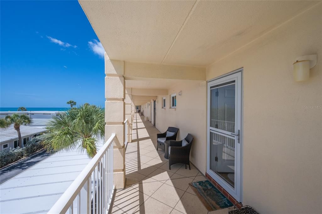 Activo con contrato: $420,000 (2 camas, 2 baños, 1007 Pies cuadrados)