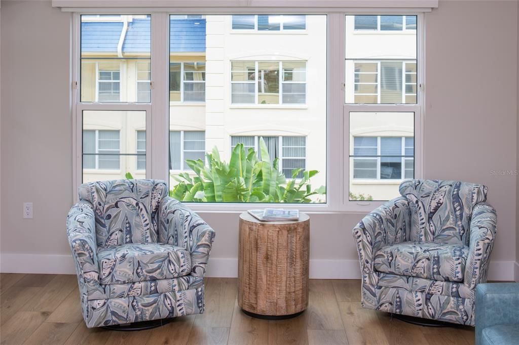 Activo con contrato: $420,000 (2 camas, 2 baños, 1007 Pies cuadrados)