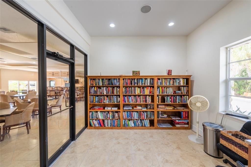 Activo con contrato: $420,000 (2 camas, 2 baños, 1007 Pies cuadrados)