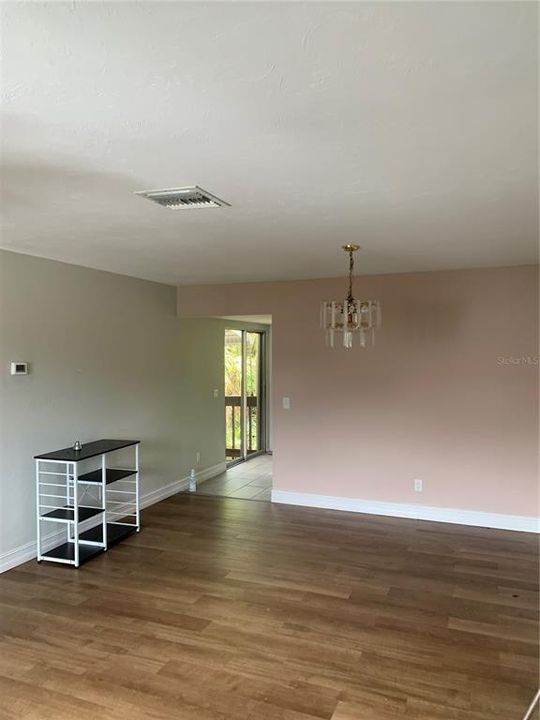 В аренду: $1,200 (2 спален, 2 ванн, 1046 Квадратных фут)
