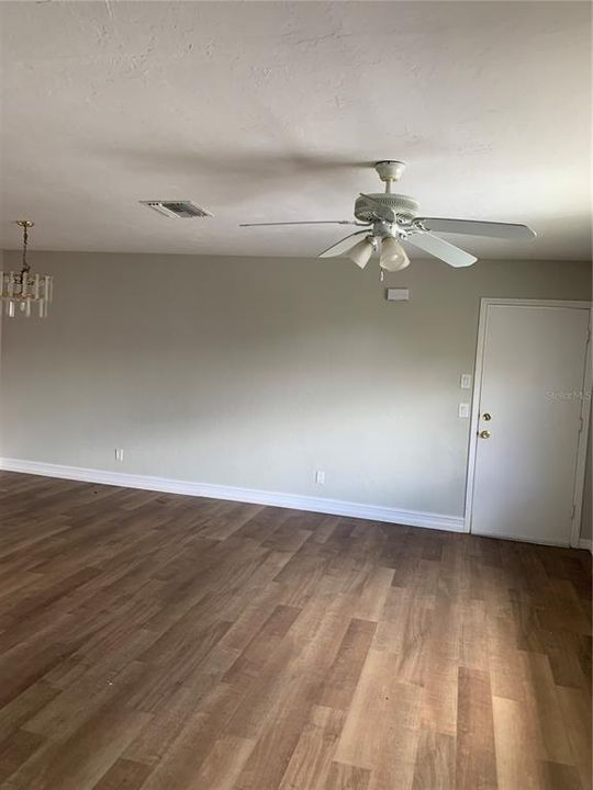 В аренду: $1,200 (2 спален, 2 ванн, 1046 Квадратных фут)