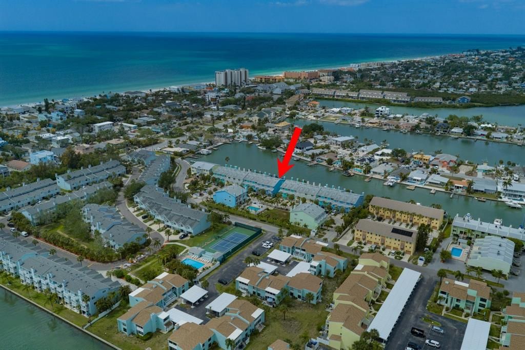 For Sale: $649,000 (3 beds, 3 baths, 1656 Square Feet)