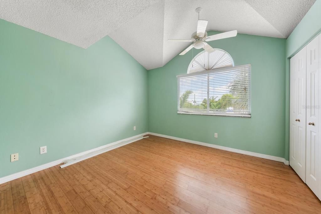 For Sale: $649,000 (3 beds, 3 baths, 1656 Square Feet)