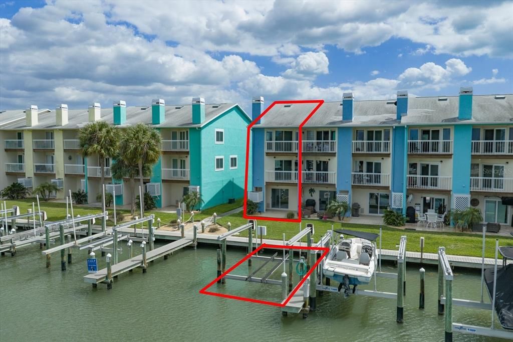 For Sale: $649,000 (3 beds, 3 baths, 1656 Square Feet)
