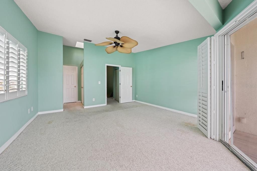 For Sale: $649,000 (3 beds, 3 baths, 1656 Square Feet)