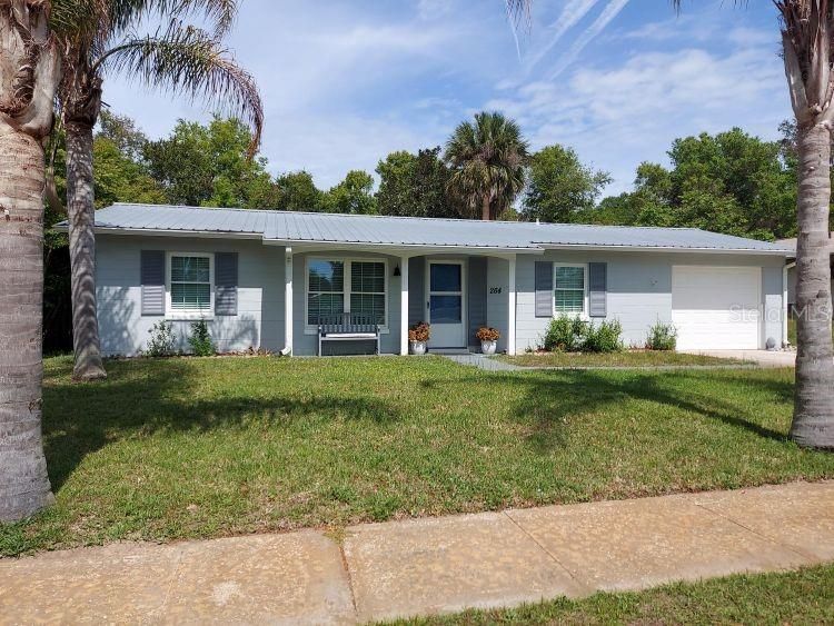 Recently Rented: $1,850 (2 beds, 2 baths, 1025 Square Feet)