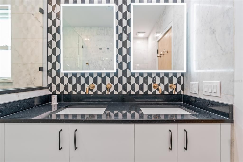 For Sale: $808,800 (3 beds, 2 baths, 1734 Square Feet)