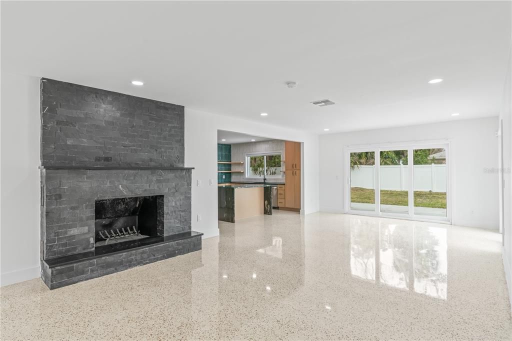 For Sale: $808,800 (3 beds, 2 baths, 1734 Square Feet)