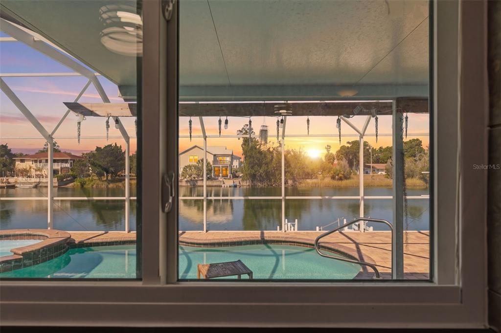 For Sale: $369,400 (3 beds, 2 baths, 1170 Square Feet)