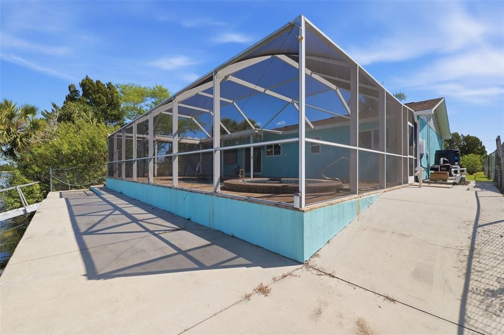 For Sale: $369,400 (3 beds, 2 baths, 1170 Square Feet)