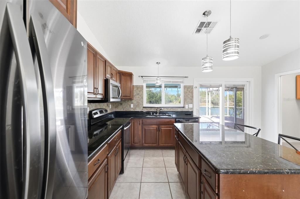 For Sale: $369,400 (3 beds, 2 baths, 1170 Square Feet)