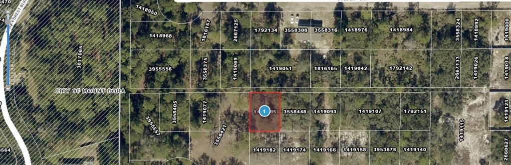 待售: $11,000 (0.11 acres)