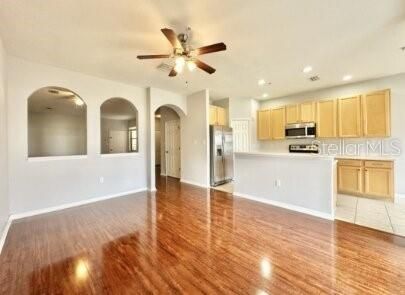For Sale: $289,999 (3 beds, 2 baths, 1776 Square Feet)