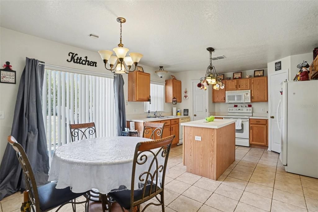 For Sale: $350,000 (3 beds, 2 baths, 2168 Square Feet)