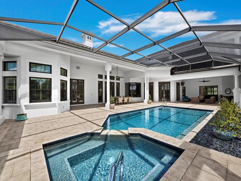 For Sale: $2,895,000 (3 beds, 4 baths, 5742 Square Feet)