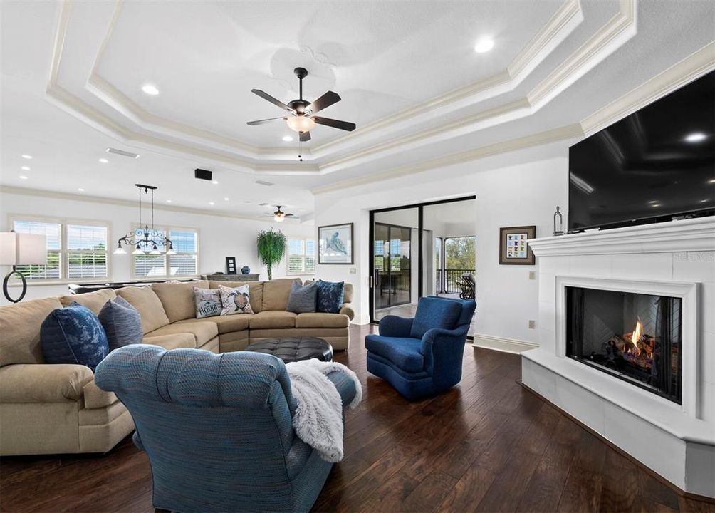 For Sale: $2,895,000 (3 beds, 4 baths, 5742 Square Feet)