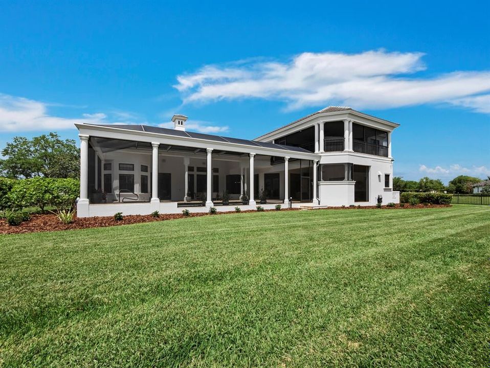For Sale: $2,895,000 (3 beds, 4 baths, 5742 Square Feet)