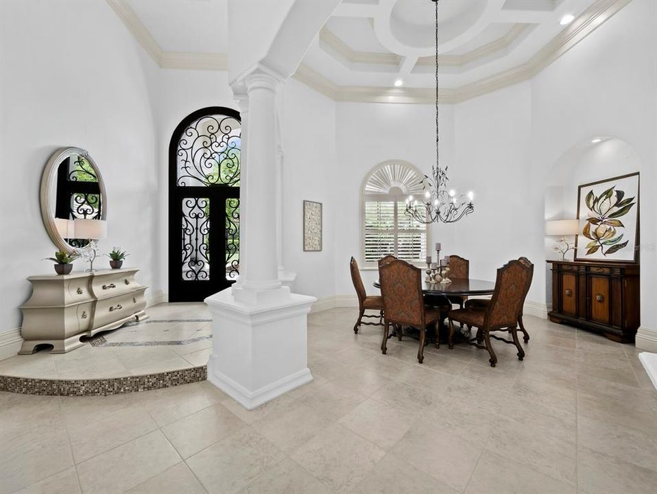 For Sale: $2,895,000 (3 beds, 4 baths, 5742 Square Feet)