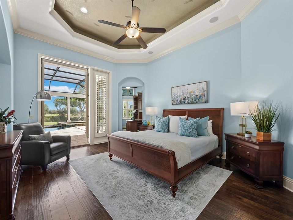 For Sale: $2,895,000 (3 beds, 4 baths, 5742 Square Feet)