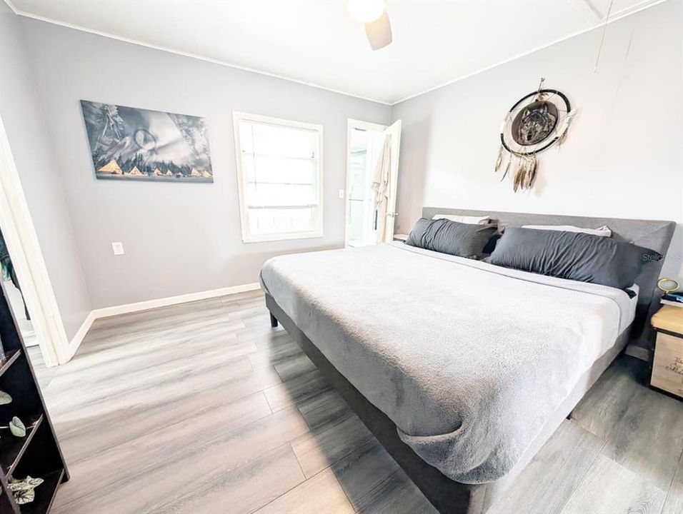 For Sale: $369,900 (2 beds, 2 baths, 1080 Square Feet)