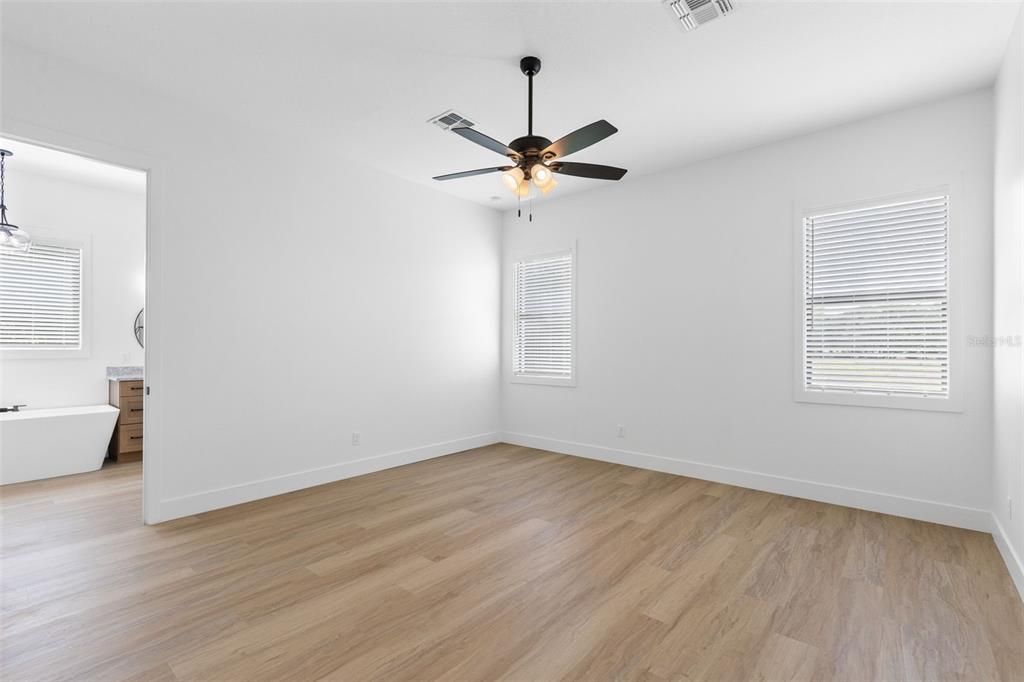 For Sale: $775,000 (3 beds, 2 baths, 2187 Square Feet)