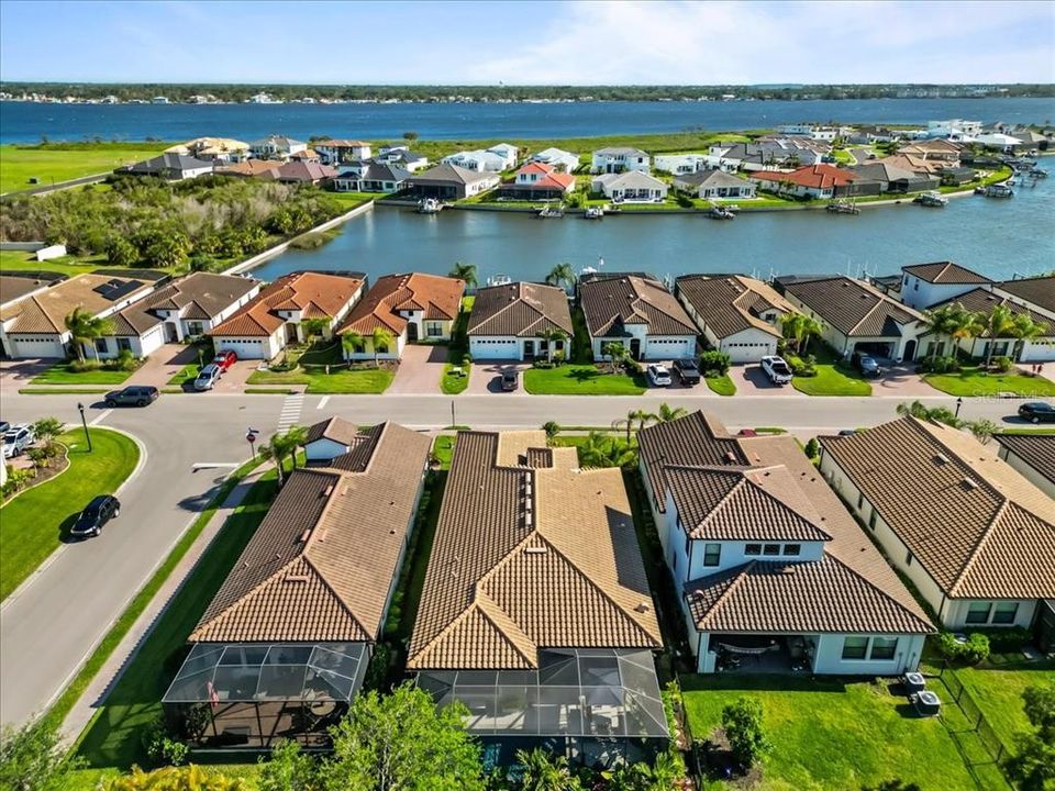 На продажу: $825,000 (3 спален, 2 ванн, 2230 Квадратных фут)