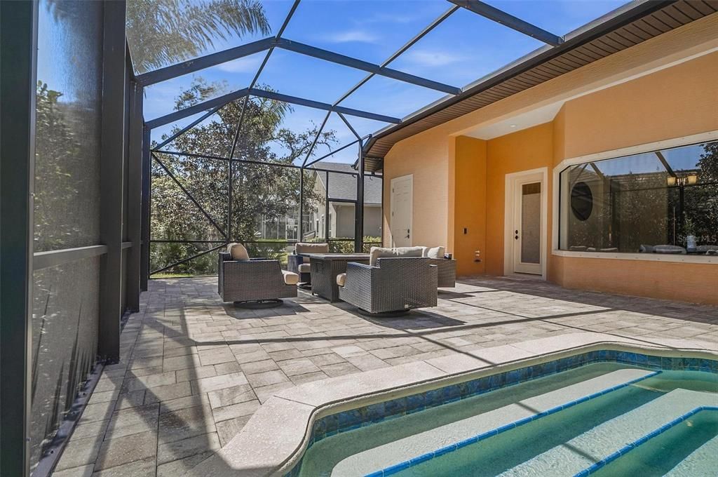 Active With Contract: $750,000 (3 beds, 3 baths, 2875 Square Feet)
