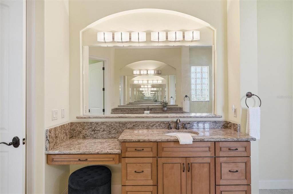 Active With Contract: $750,000 (3 beds, 3 baths, 2875 Square Feet)