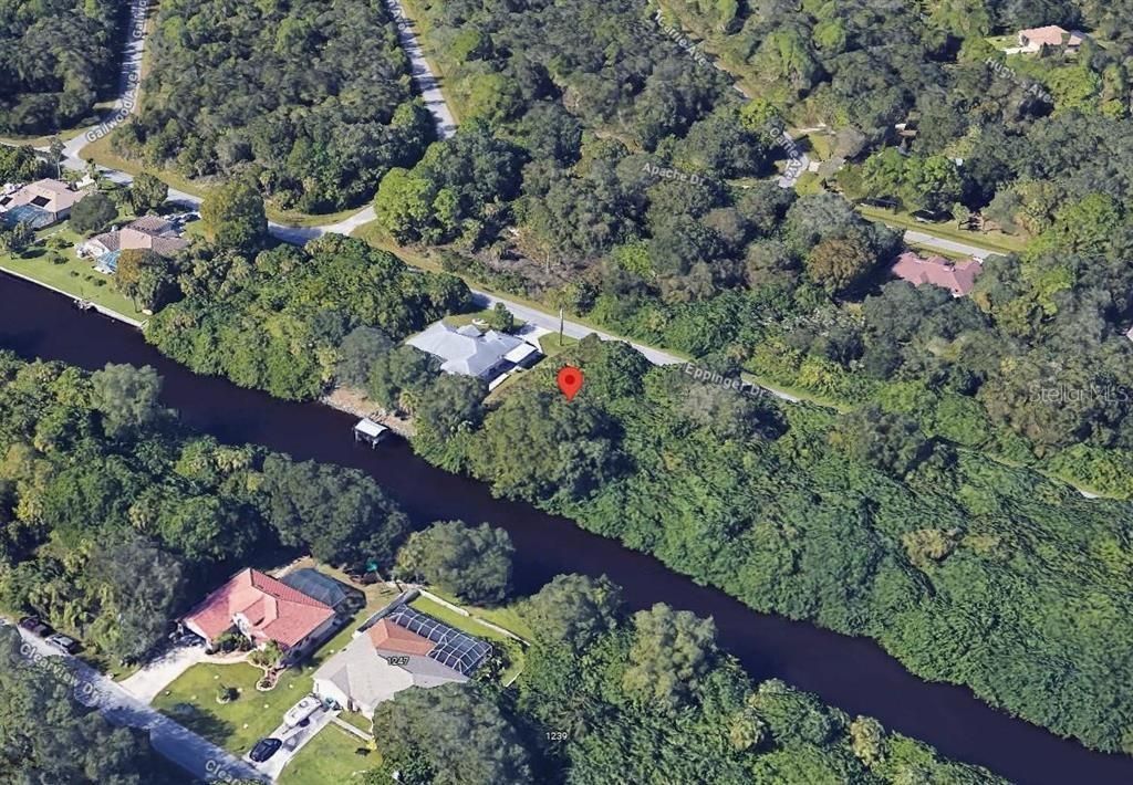 En Venta: $55,000 (0.23 acres)