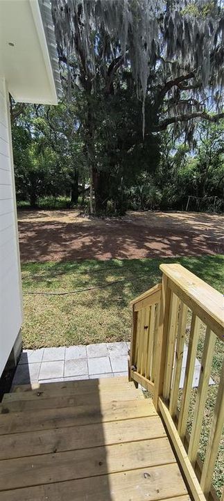 For Sale: $345,000 (3 beds, 2 baths, 1138 Square Feet)