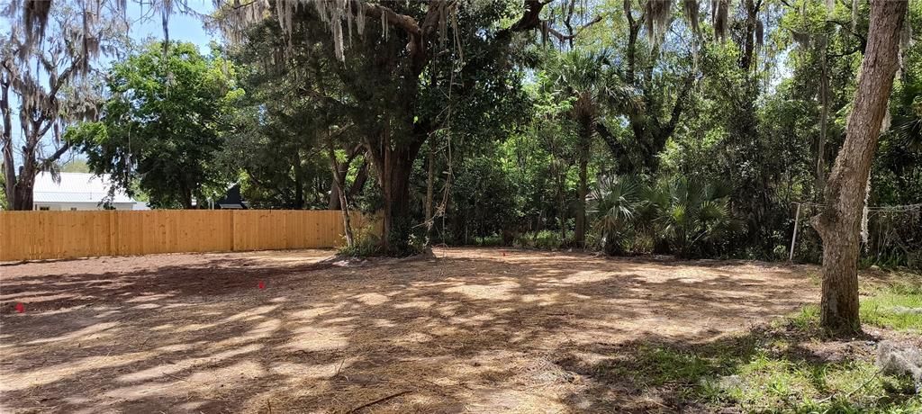 For Sale: $345,000 (3 beds, 2 baths, 1138 Square Feet)