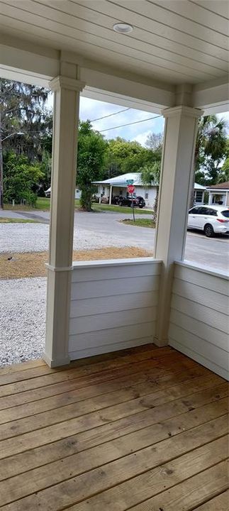 For Sale: $345,000 (3 beds, 2 baths, 1138 Square Feet)