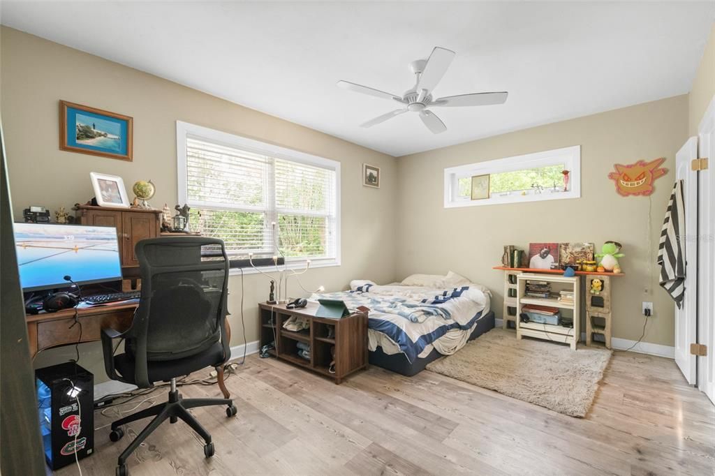 Active With Contract: $534,000 (4 beds, 2 baths, 2228 Square Feet)