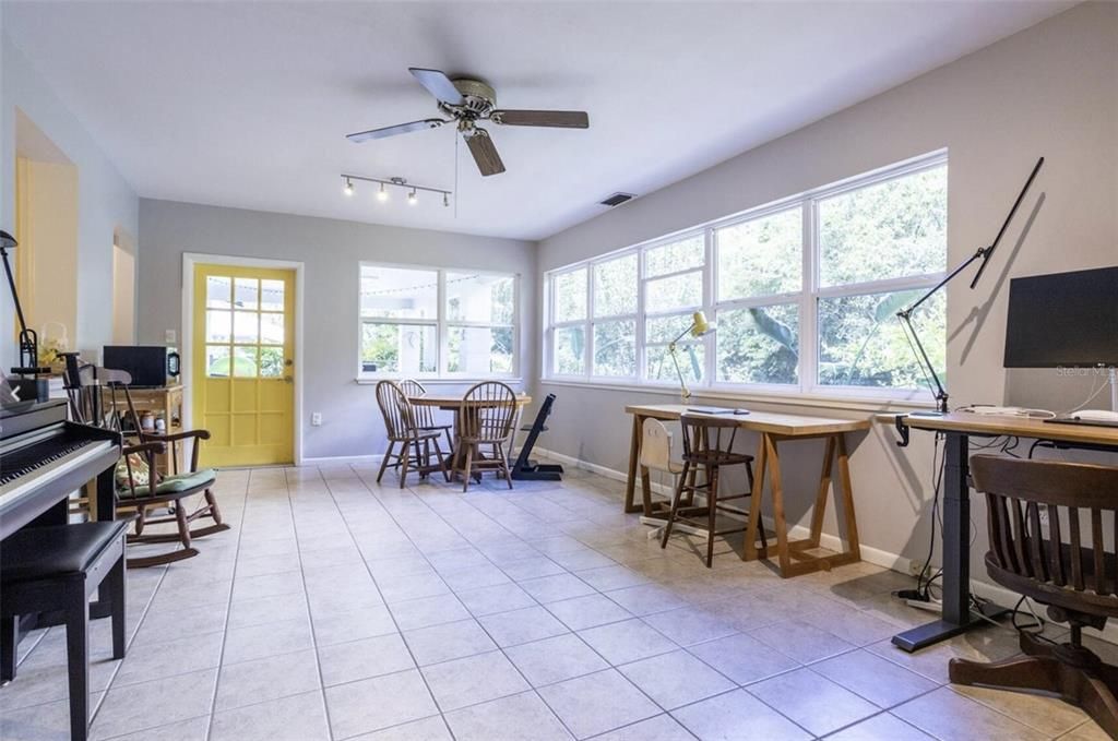Active With Contract: $534,000 (4 beds, 2 baths, 2228 Square Feet)