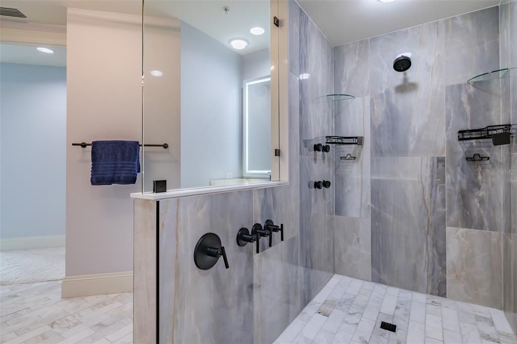 For Sale: $1,425,000 (4 beds, 3 baths, 2930 Square Feet)