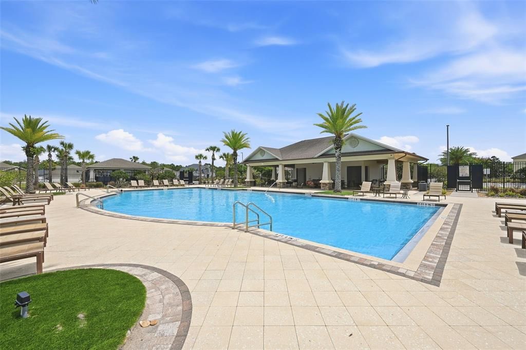 For Sale: $689,999 (4 beds, 3 baths, 2565 Square Feet)