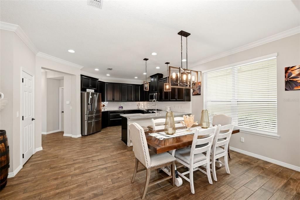 For Sale: $689,999 (4 beds, 3 baths, 2565 Square Feet)