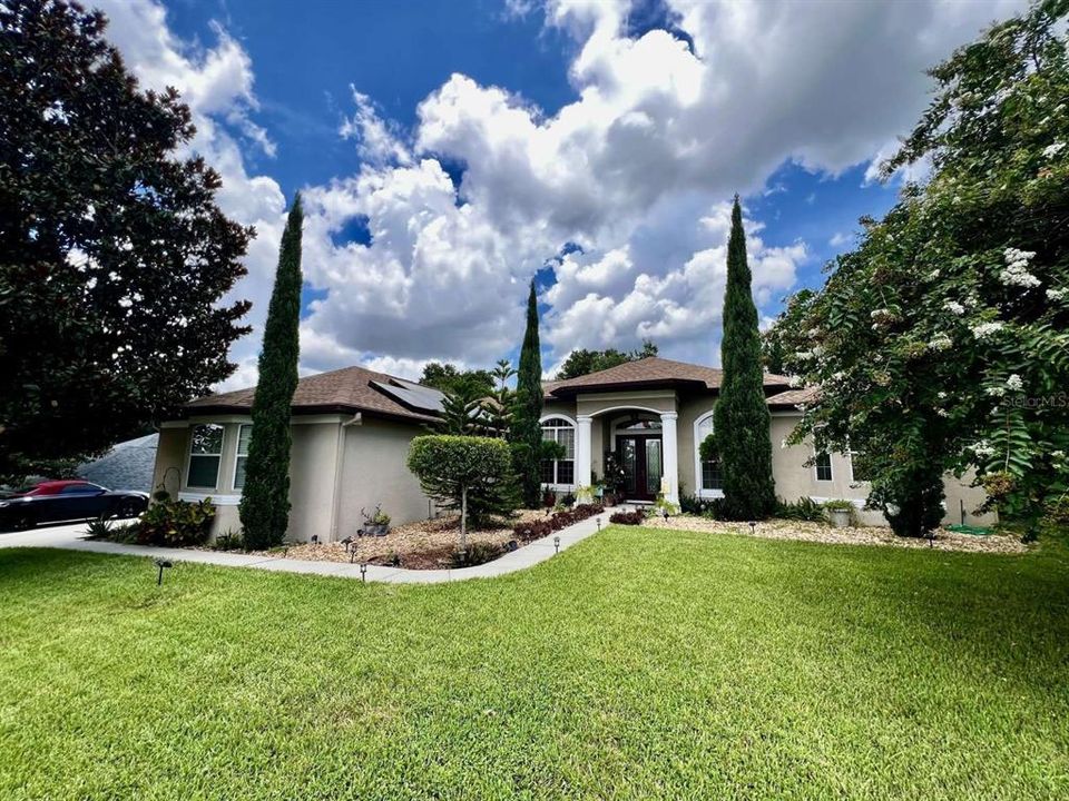 For Sale: $659,000 (4 beds, 3 baths, 2429 Square Feet)