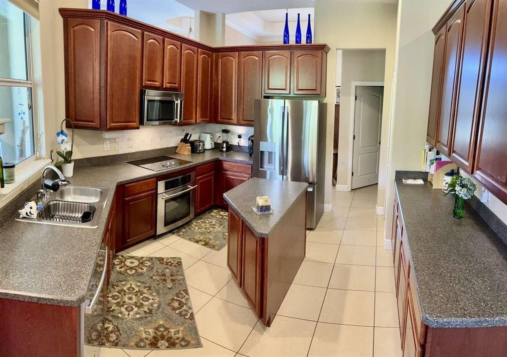 For Sale: $659,000 (4 beds, 3 baths, 2429 Square Feet)
