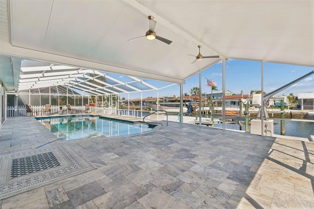 En Venta: $1,200,000 (4 camas, 2 baños, 2429 Pies cuadrados)