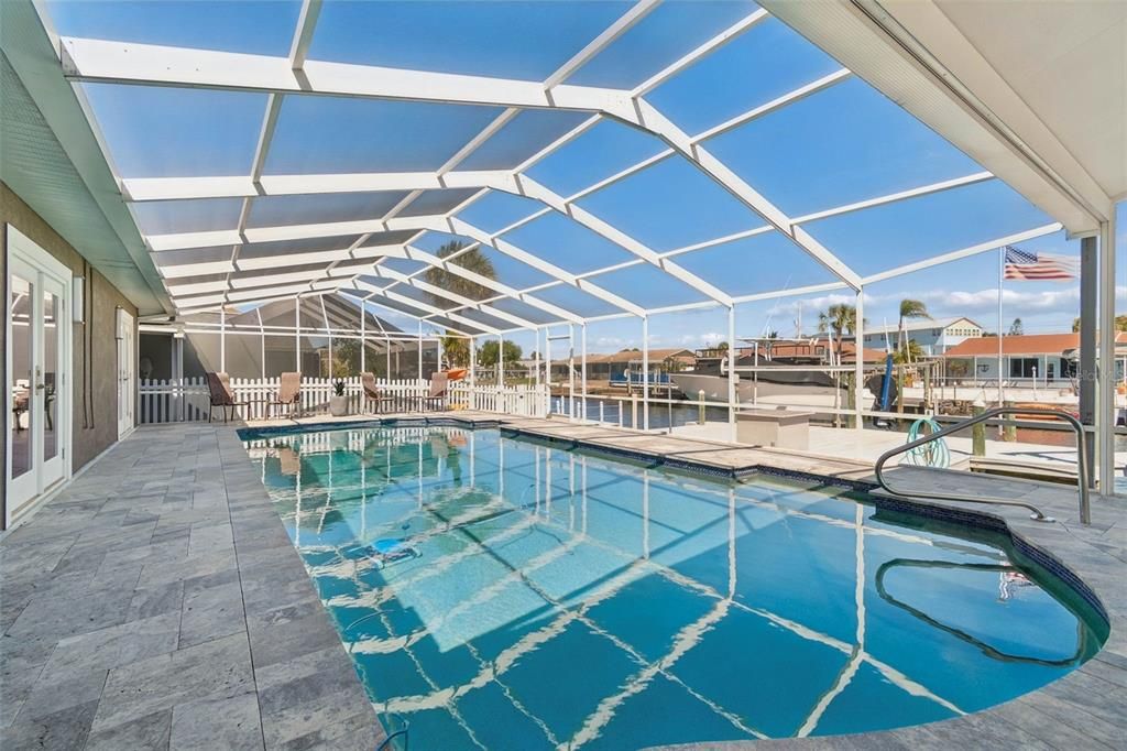En Venta: $1,200,000 (4 camas, 2 baños, 2429 Pies cuadrados)