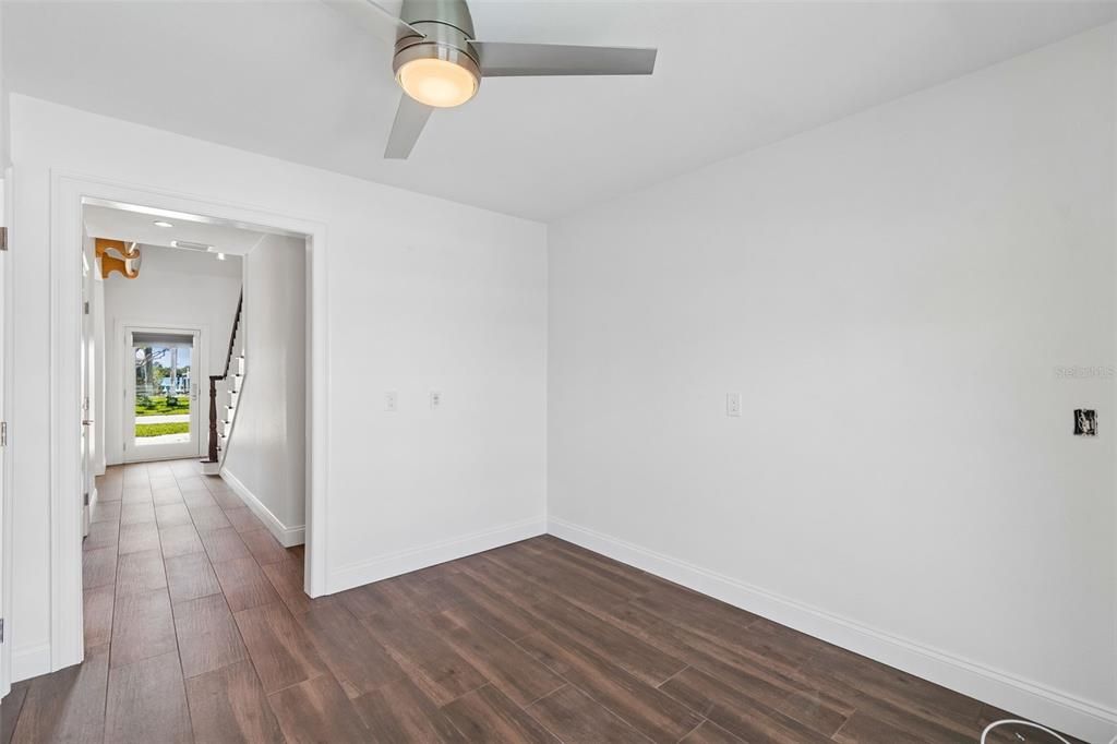 En Venta: $1,200,000 (4 camas, 2 baños, 2429 Pies cuadrados)