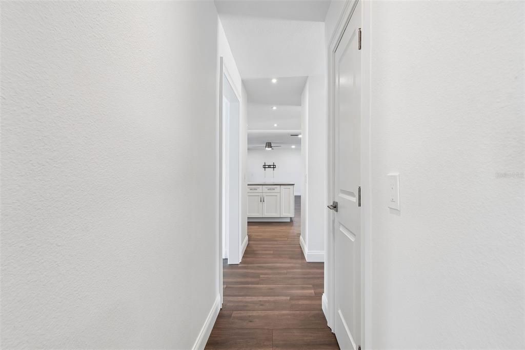 En Venta: $1,200,000 (4 camas, 2 baños, 2429 Pies cuadrados)