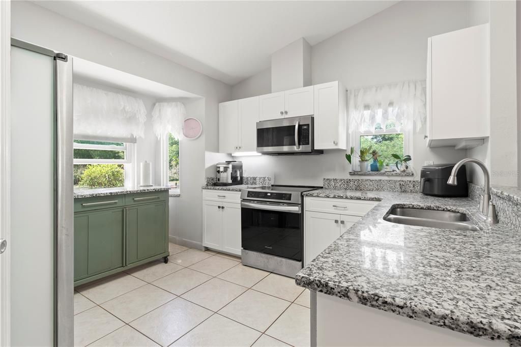 For Sale: $929,000 (3 beds, 2 baths, 1477 Square Feet)