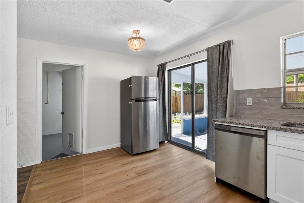 Activo con contrato: $314,000 (3 camas, 2 baños, 1067 Pies cuadrados)