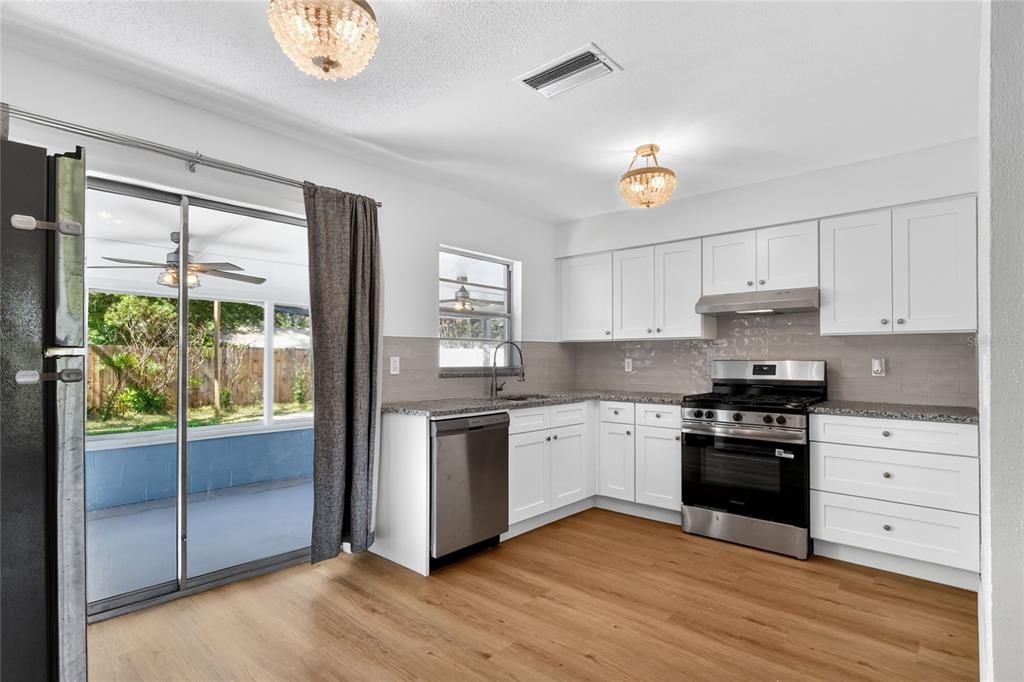 Activo con contrato: $314,000 (3 camas, 2 baños, 1067 Pies cuadrados)