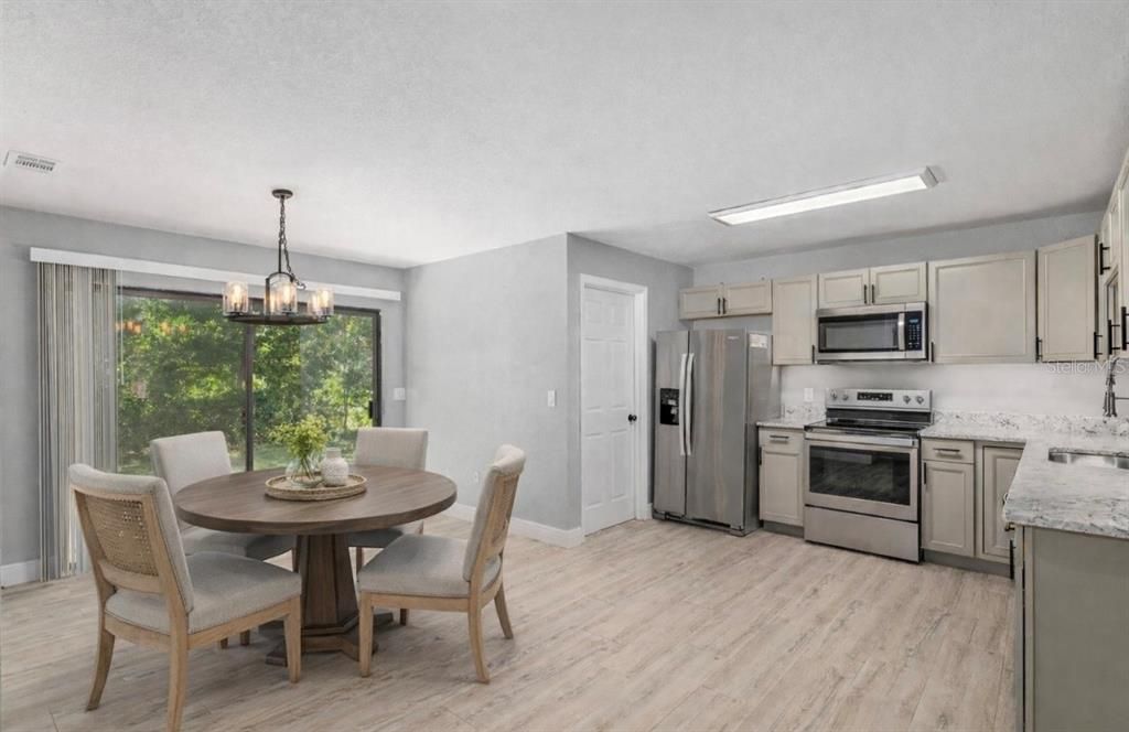 Activo con contrato: $179,900 (2 camas, 2 baños, 1116 Pies cuadrados)